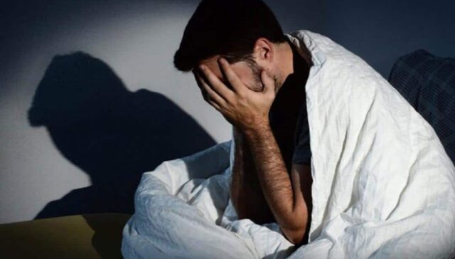 هل العادة السرية تسبب ألم في الظهر للرجال